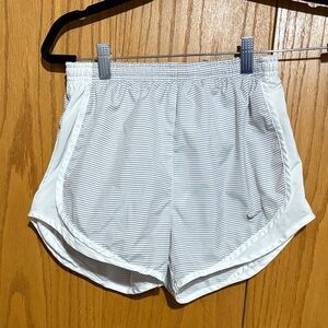 Nike tempo shorts XS